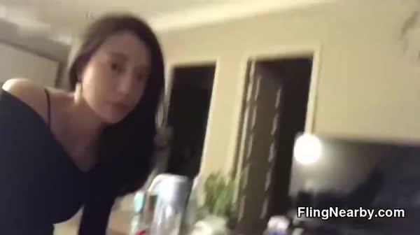 香港嫩模女神口爆三部曲（1）